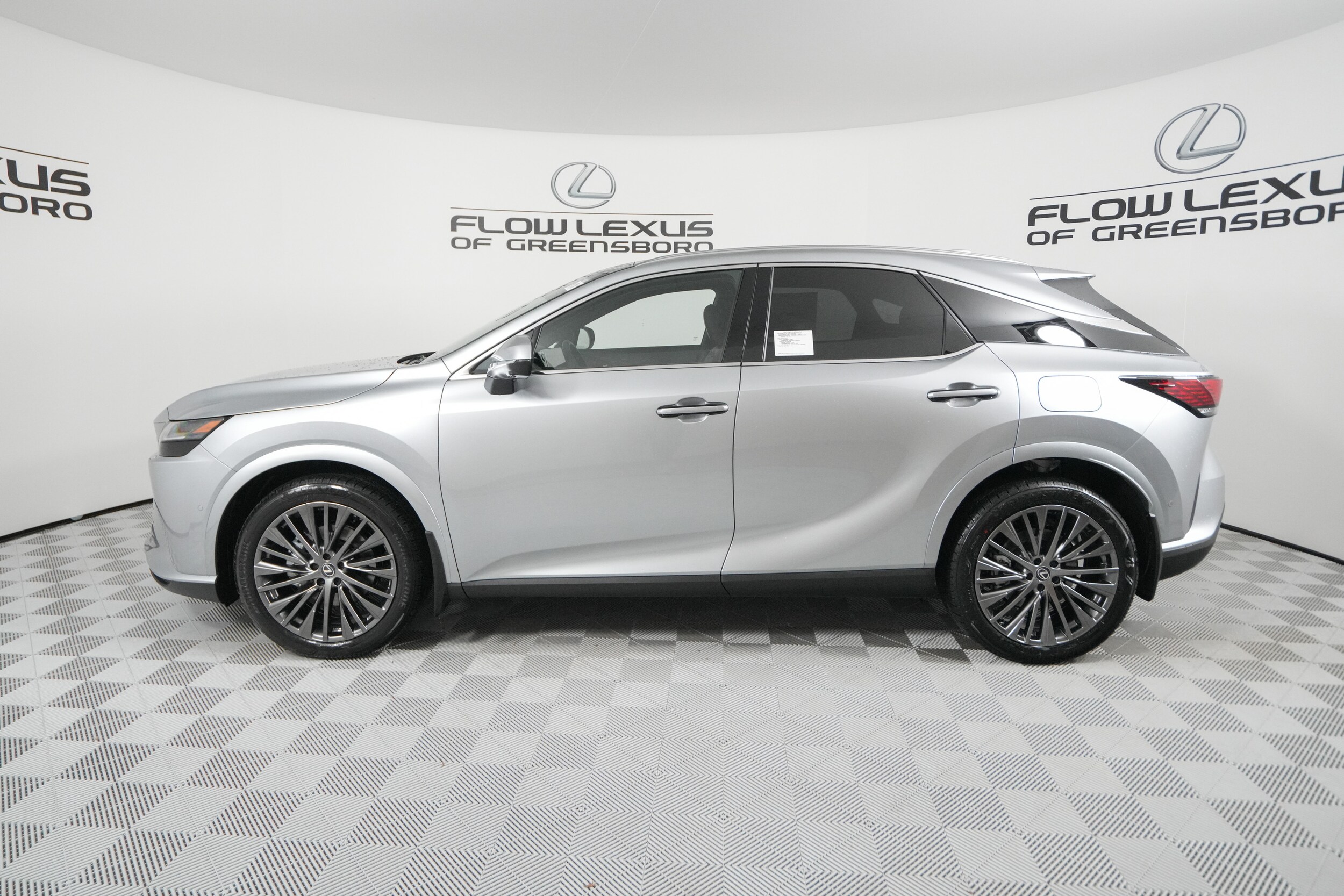 2025 Lexus RX 350 Luxury photo 4