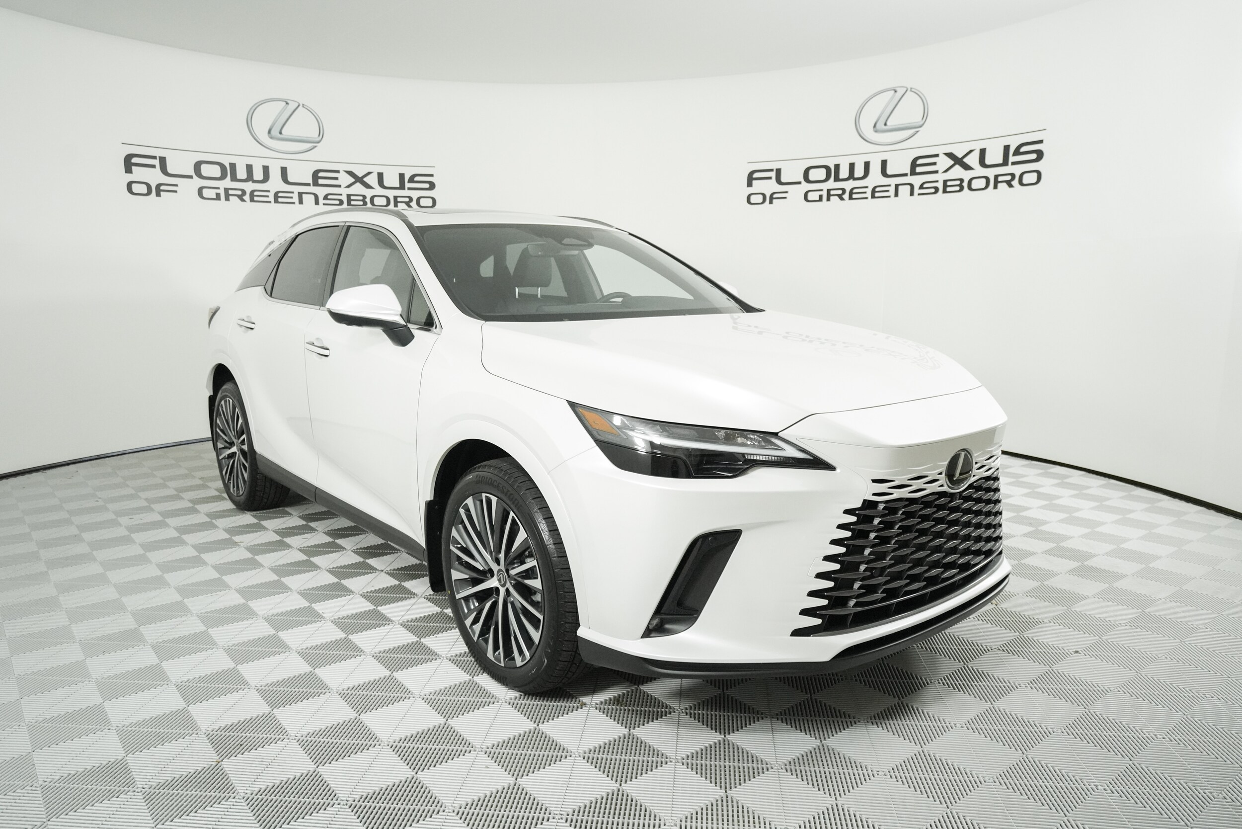 2026 Lexus RX 350 Premium photo 2