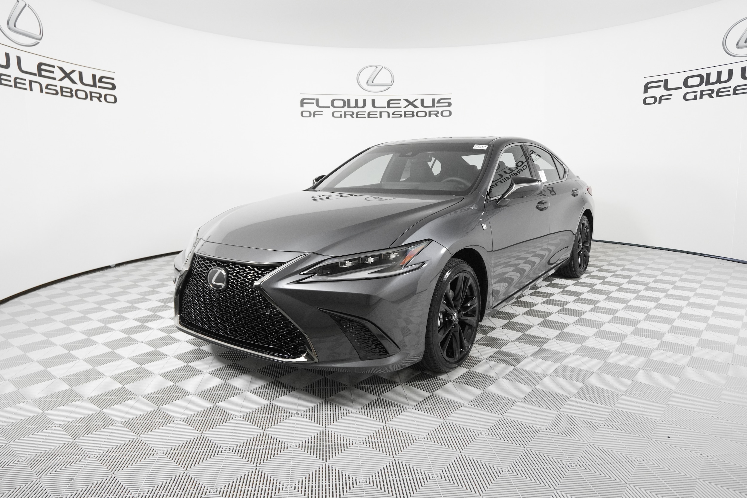 2025 Lexus ES 350 F SPORT Handling's photo