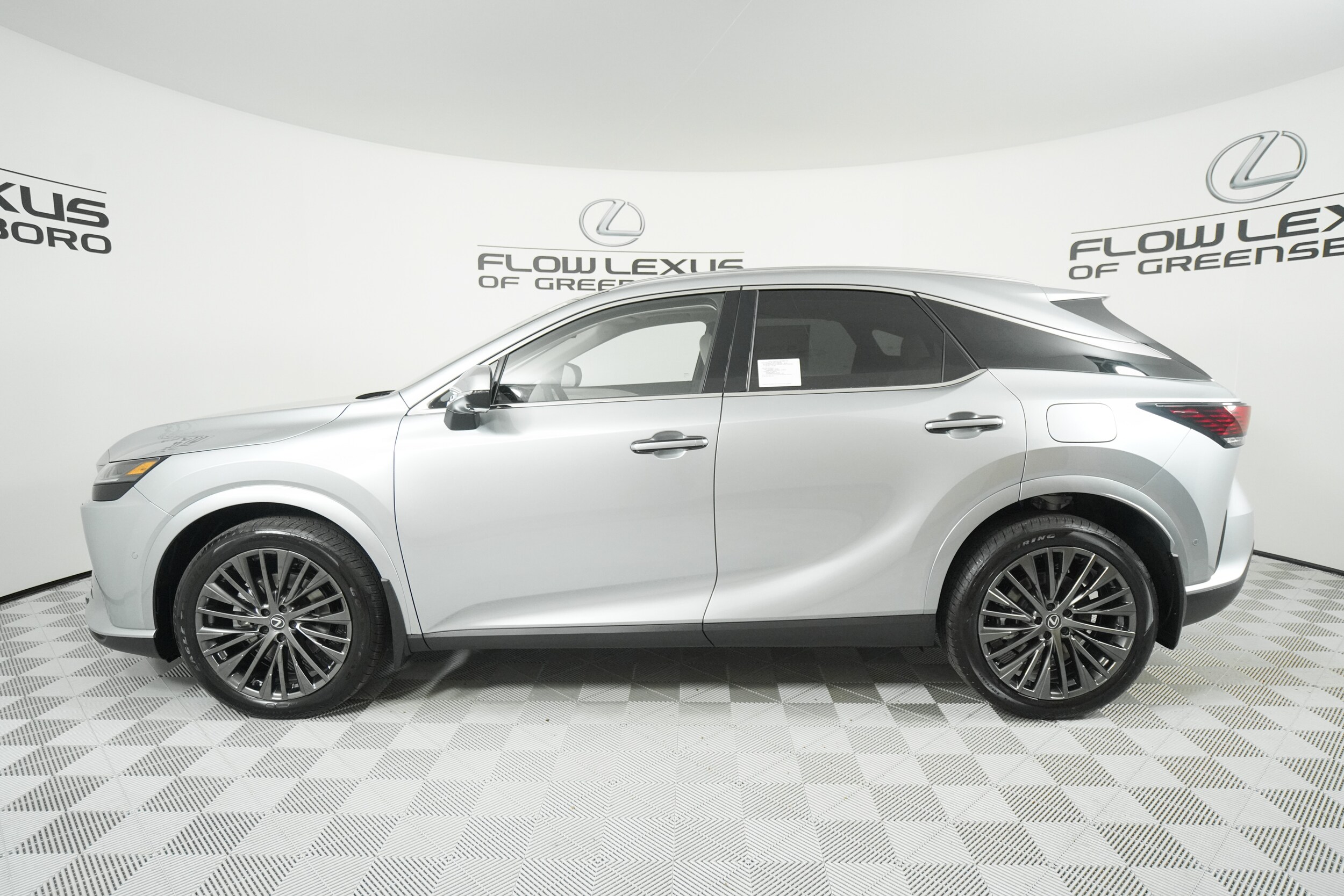 2025 Lexus RX 350 Luxury photo 4