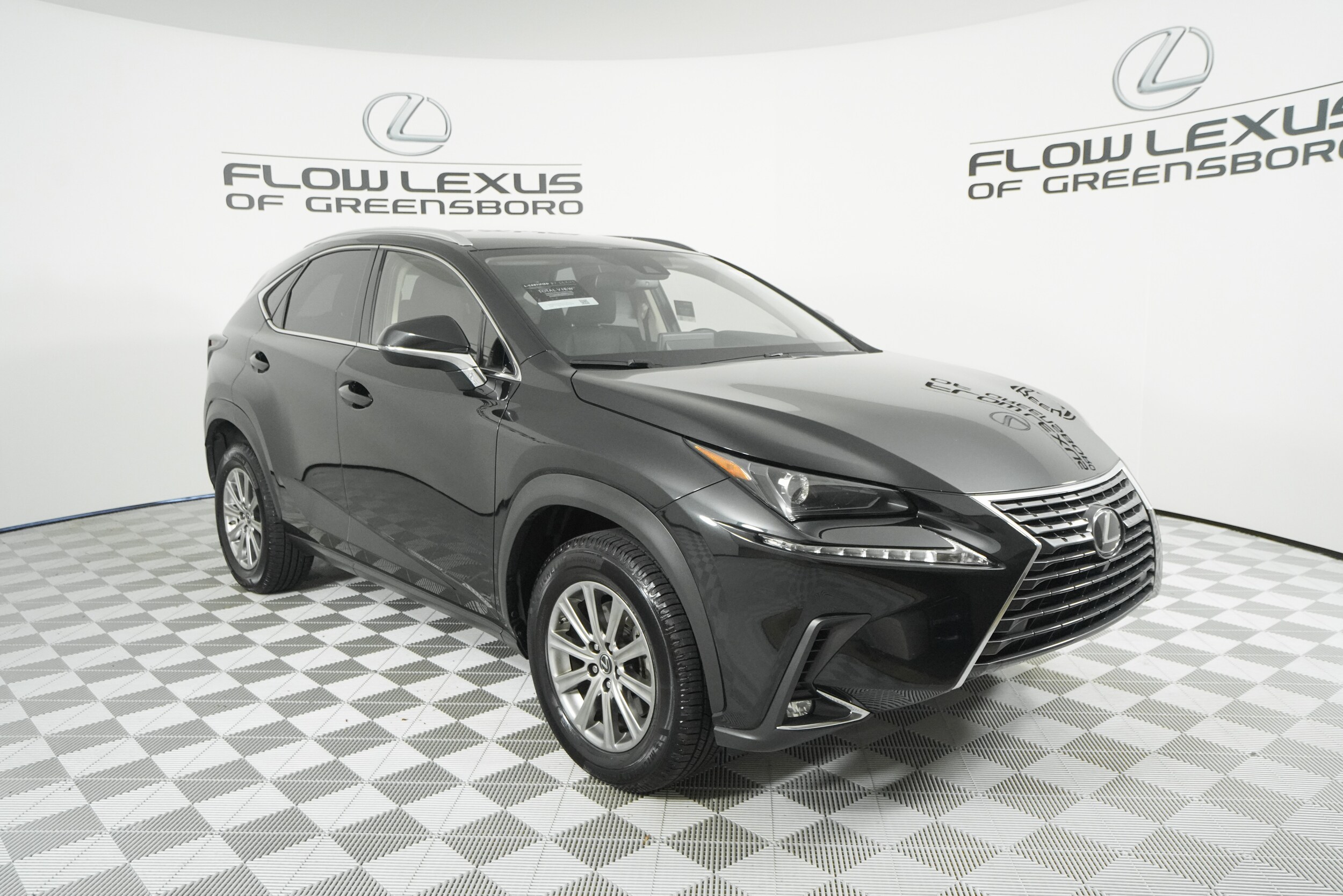 2021 Lexus NX 300 photo 2