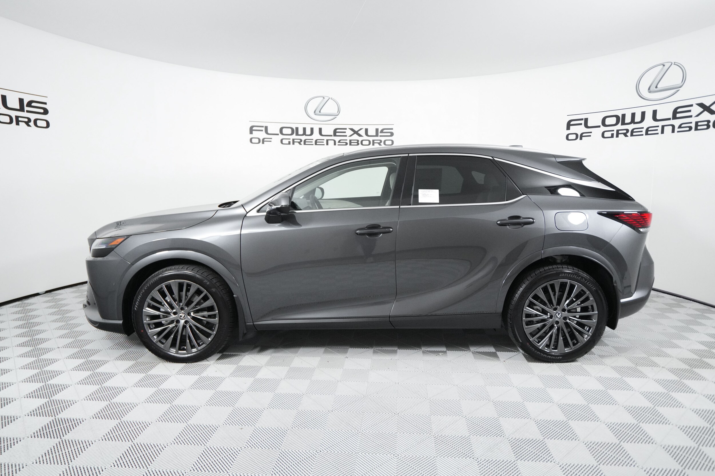 2025 Lexus RX 350 Luxury photo 4