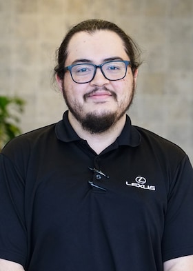 Staff member JOSE CRUZ from ID_25c67899ebcd