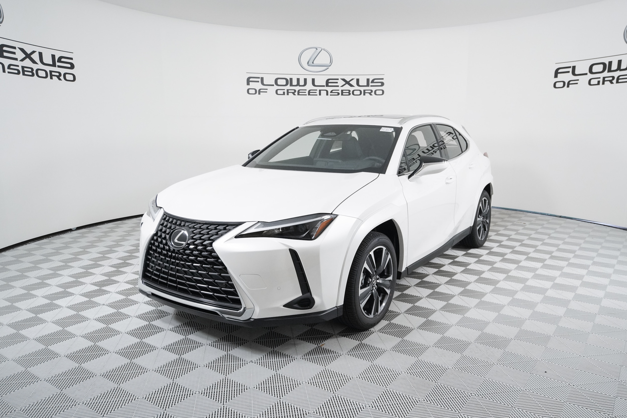 2025 Lexus UX Hybrid 300h Premium's photo