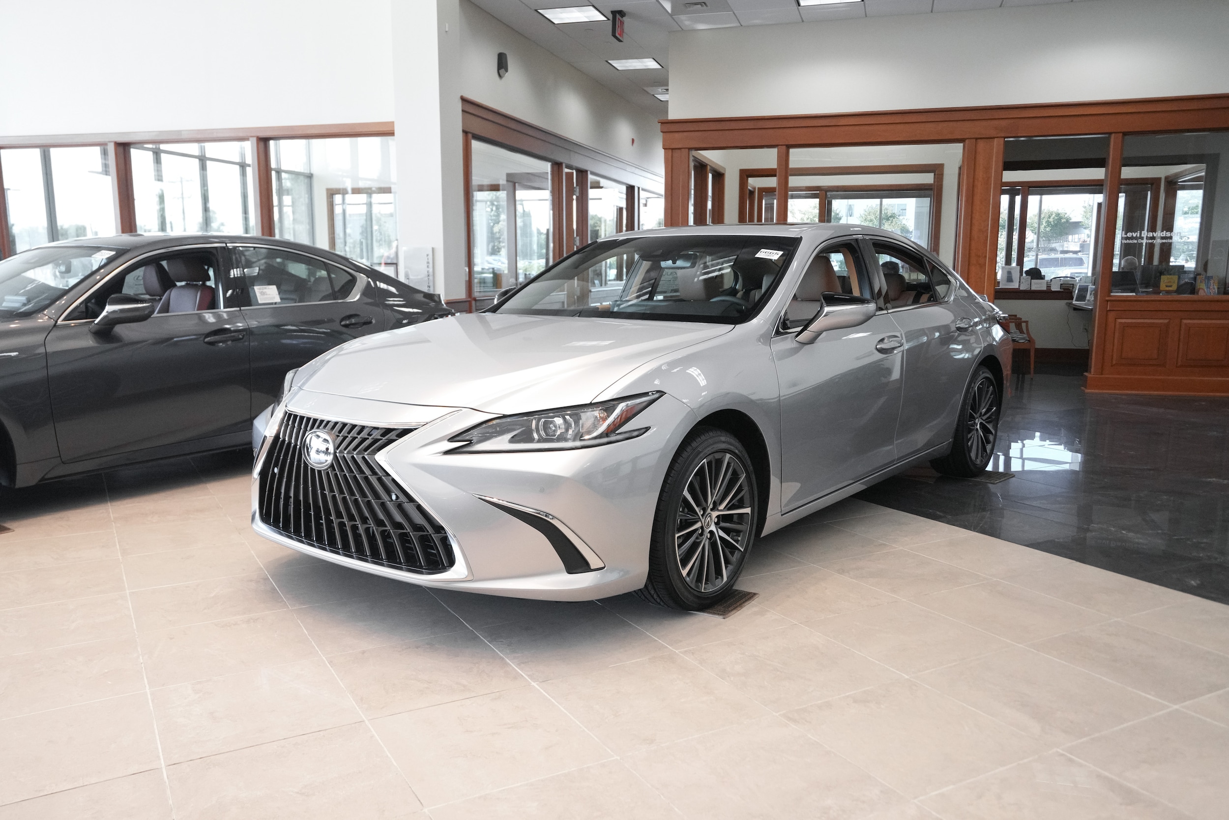 2025 Lexus ES Hybrid