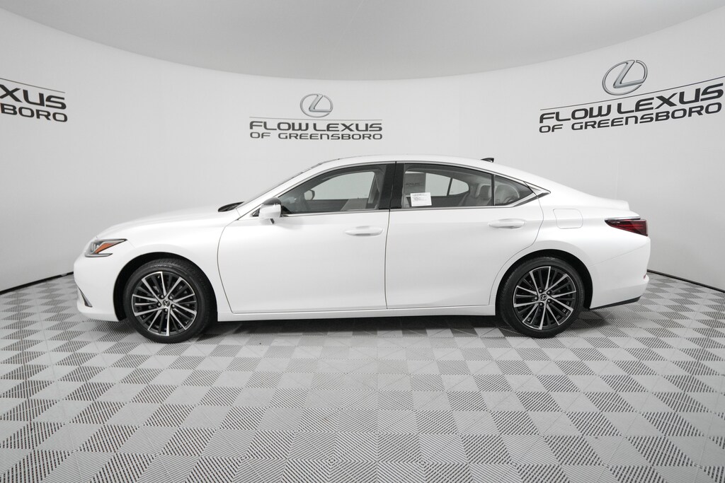 New 2025 Lexus ES 350  SEDAN