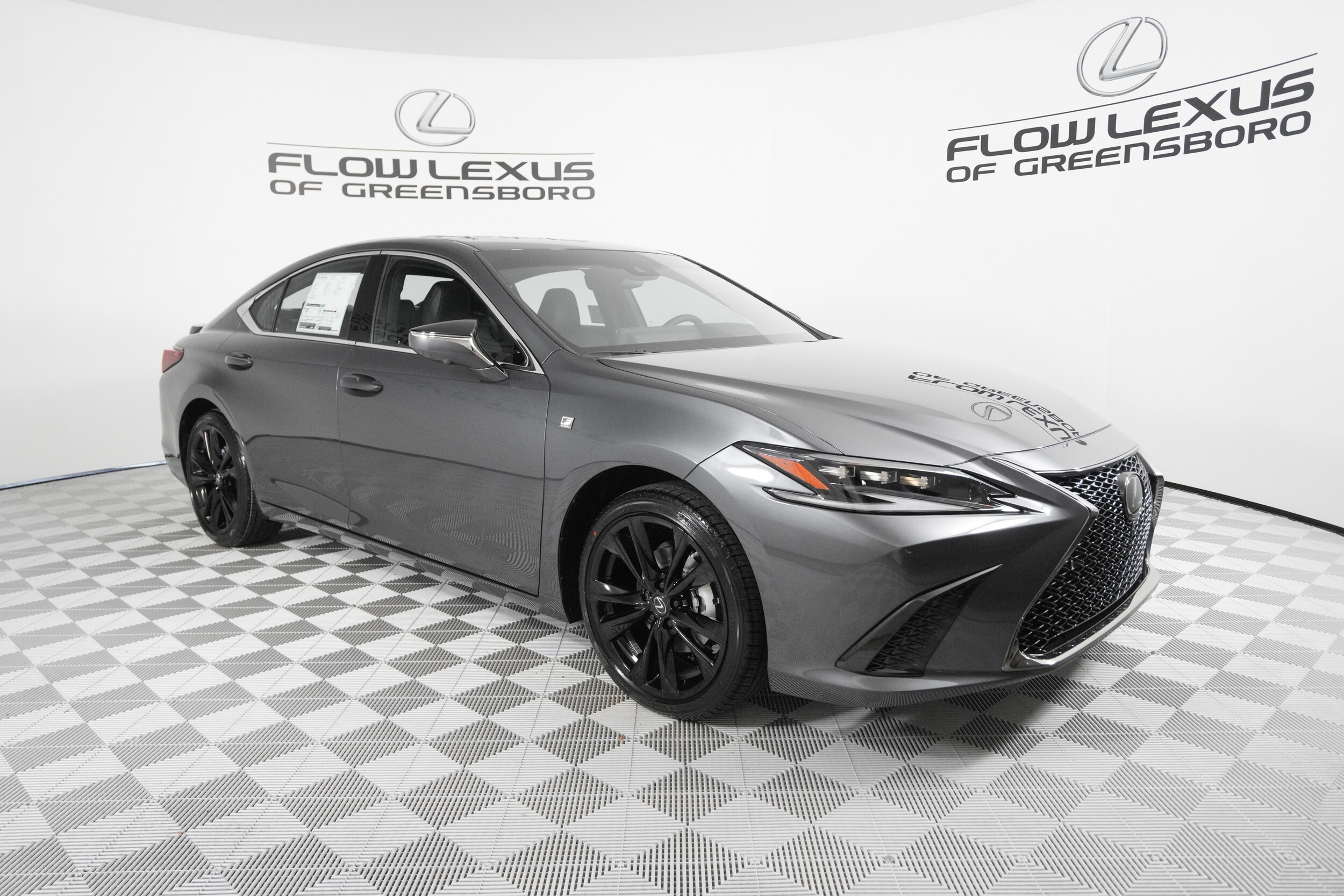 2025 Lexus ES 350 F SPORT Handling photo 3