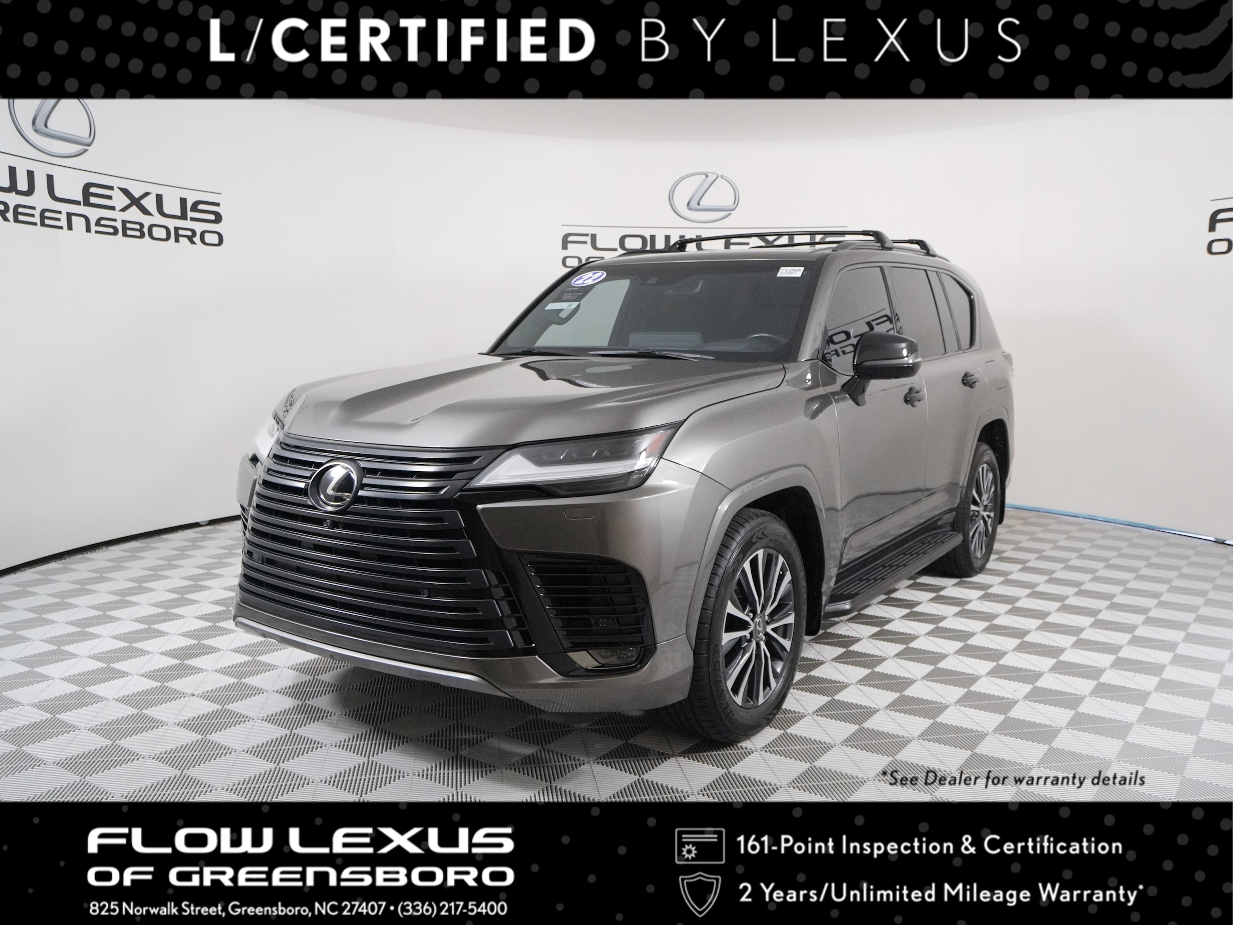 2022 Lexus LX Premium's photo