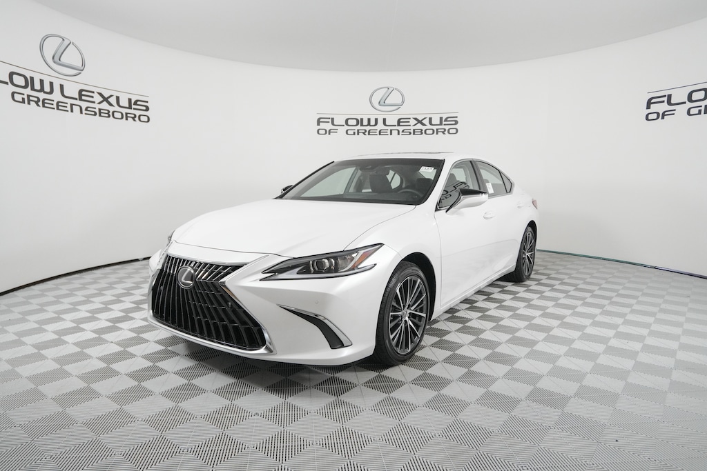 New 2025 Lexus ES 300h SEDAN