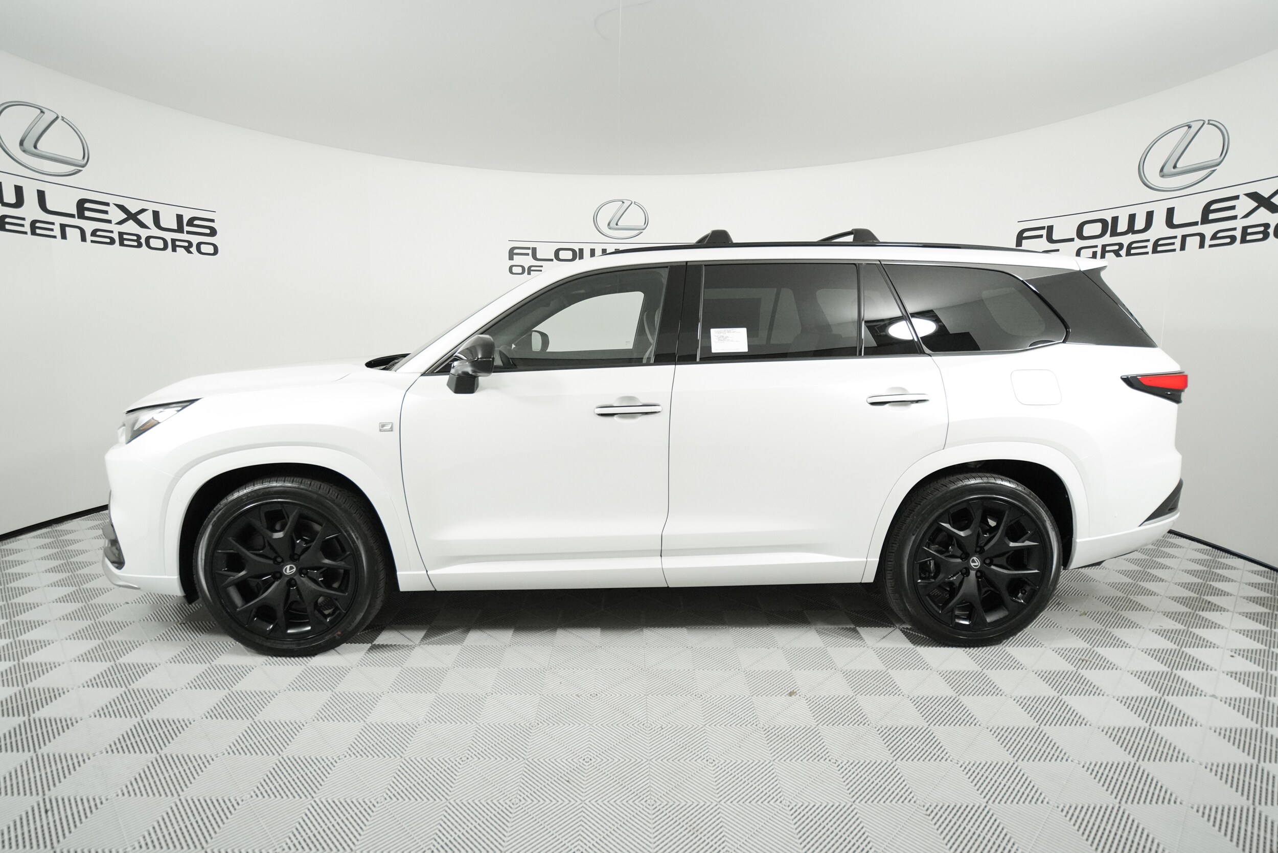 2026 Lexus TX 350 F SPORT photo 4