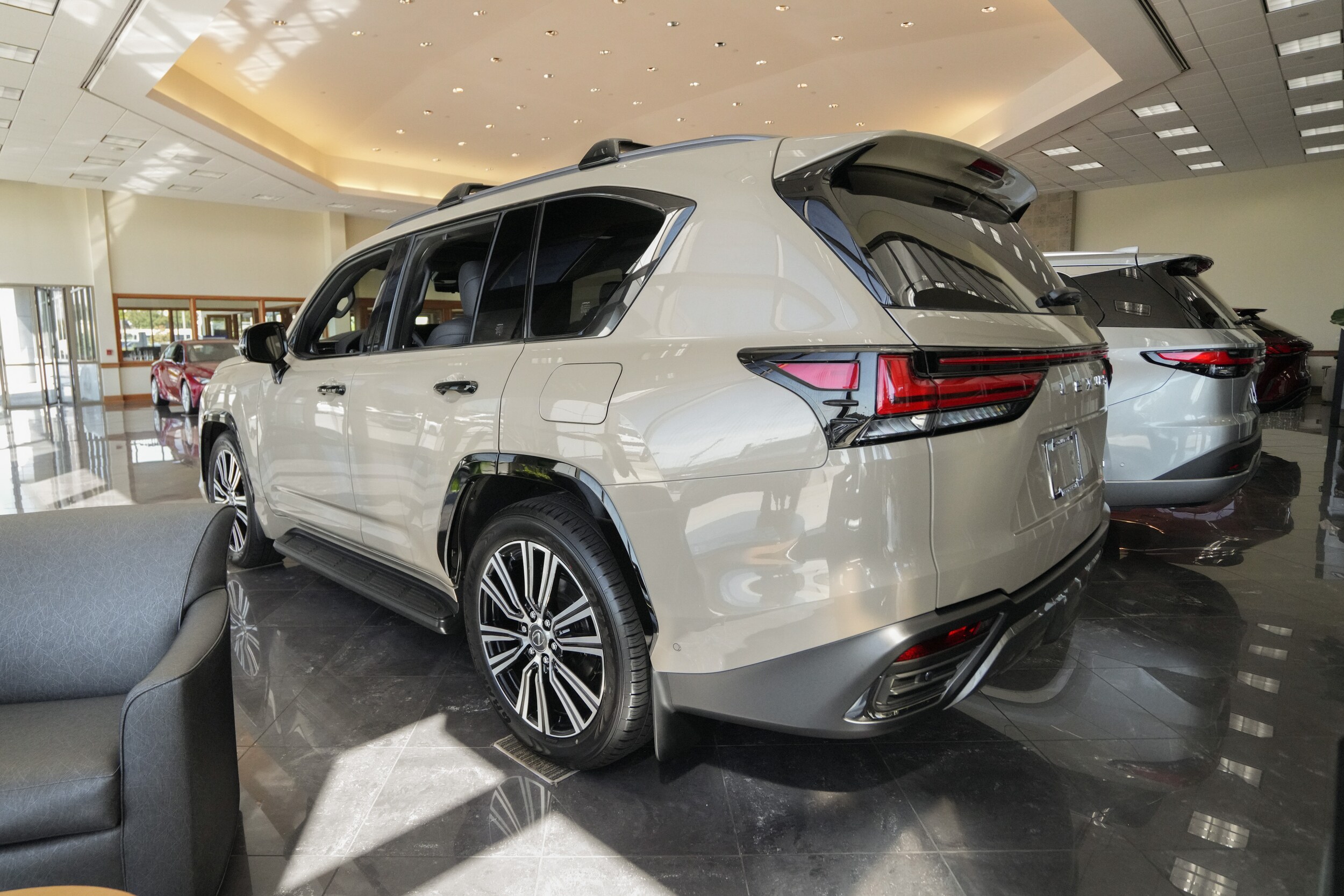 2025 Lexus LX photo 2
