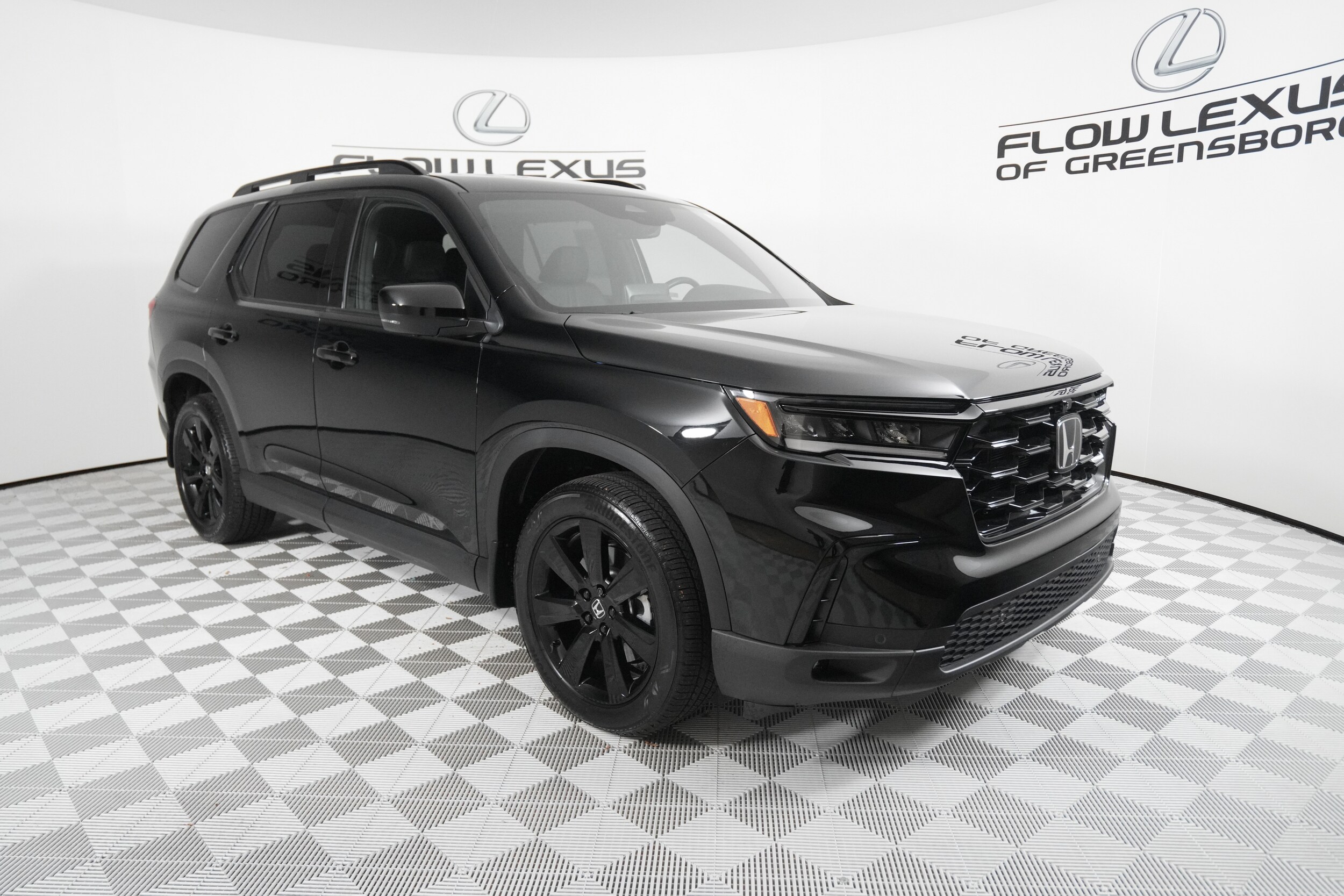 2025 Honda Pilot Black Edition photo 2