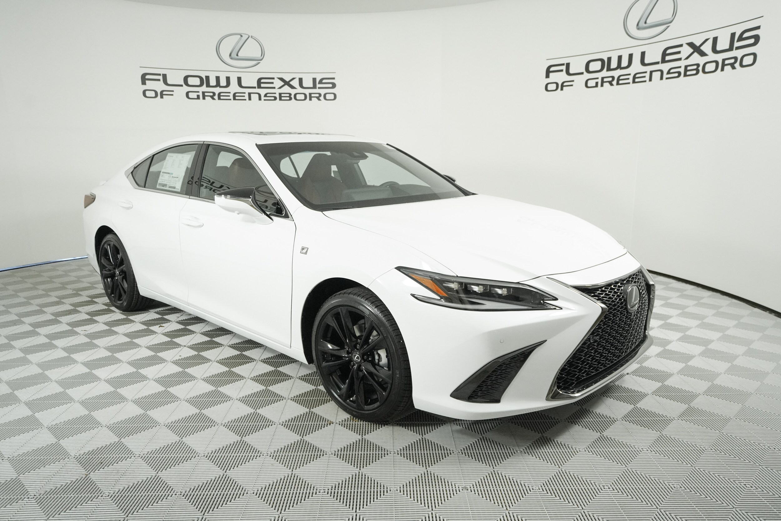 2025 Lexus ES 350 F SPORT Handling photo 3