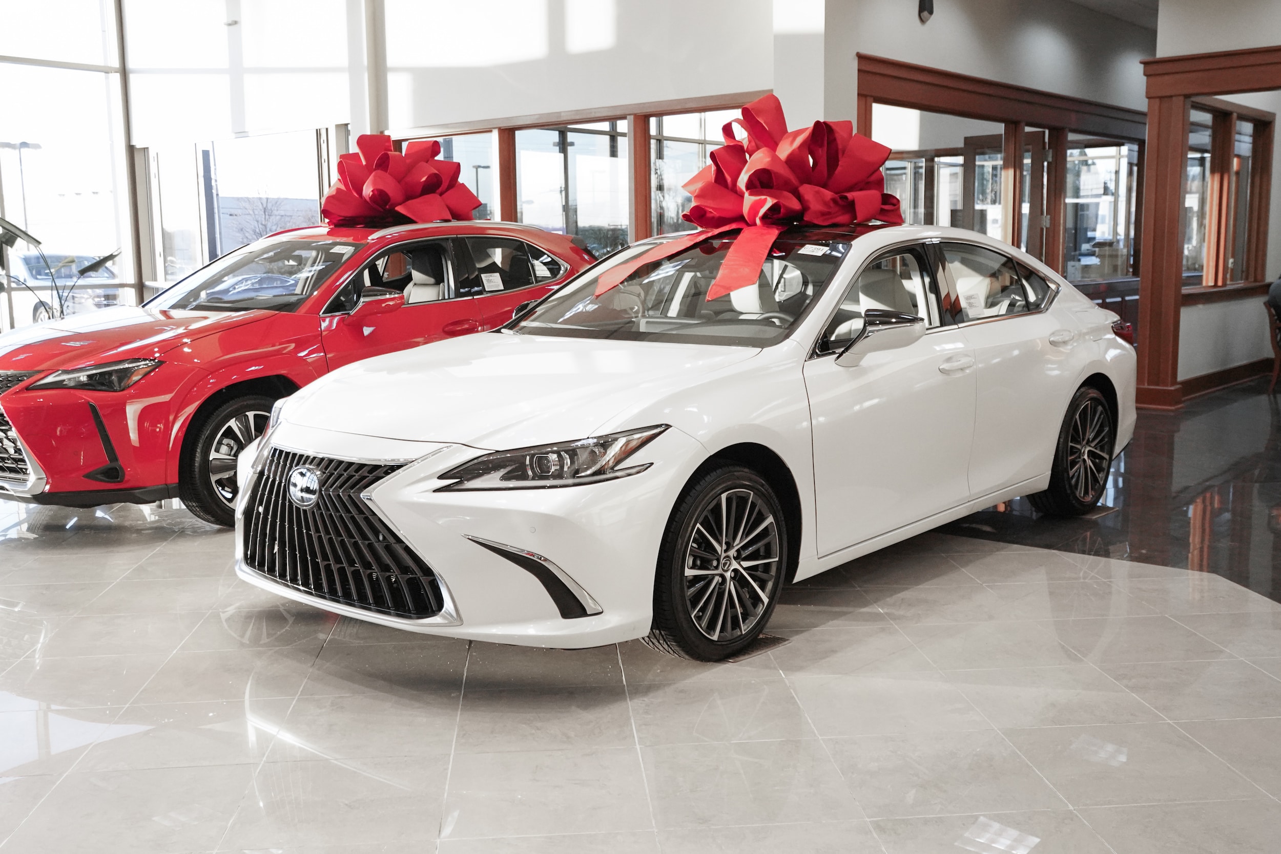 2025 Lexus ES 350's photo