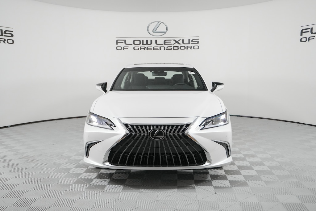 New 2025 Lexus ES 300h SEDAN