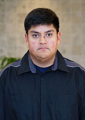 Staff member OSCAR BOTELLO from ID_0cbe8cbcae93