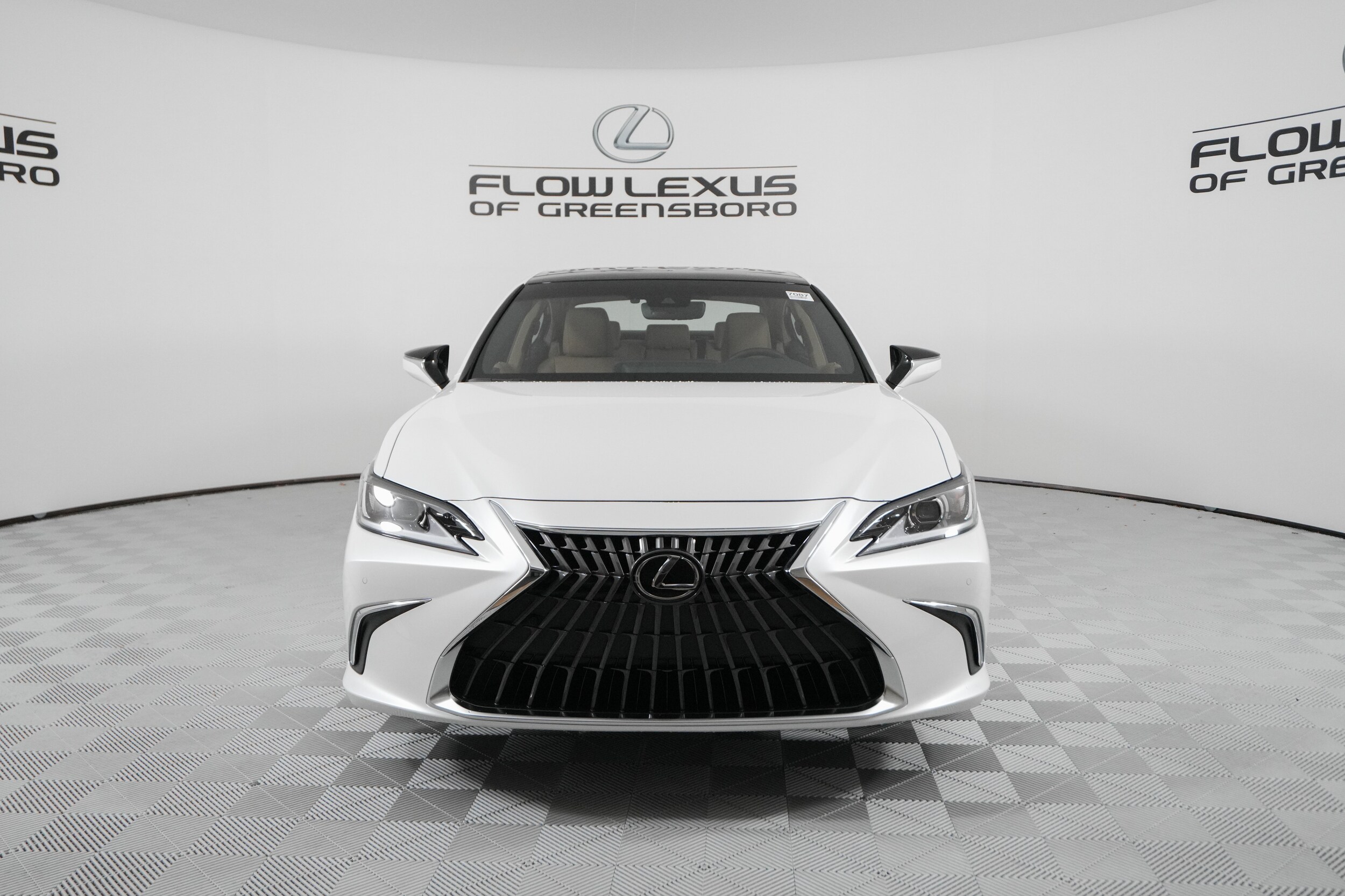 2025 Lexus ES 350 Premium photo 2