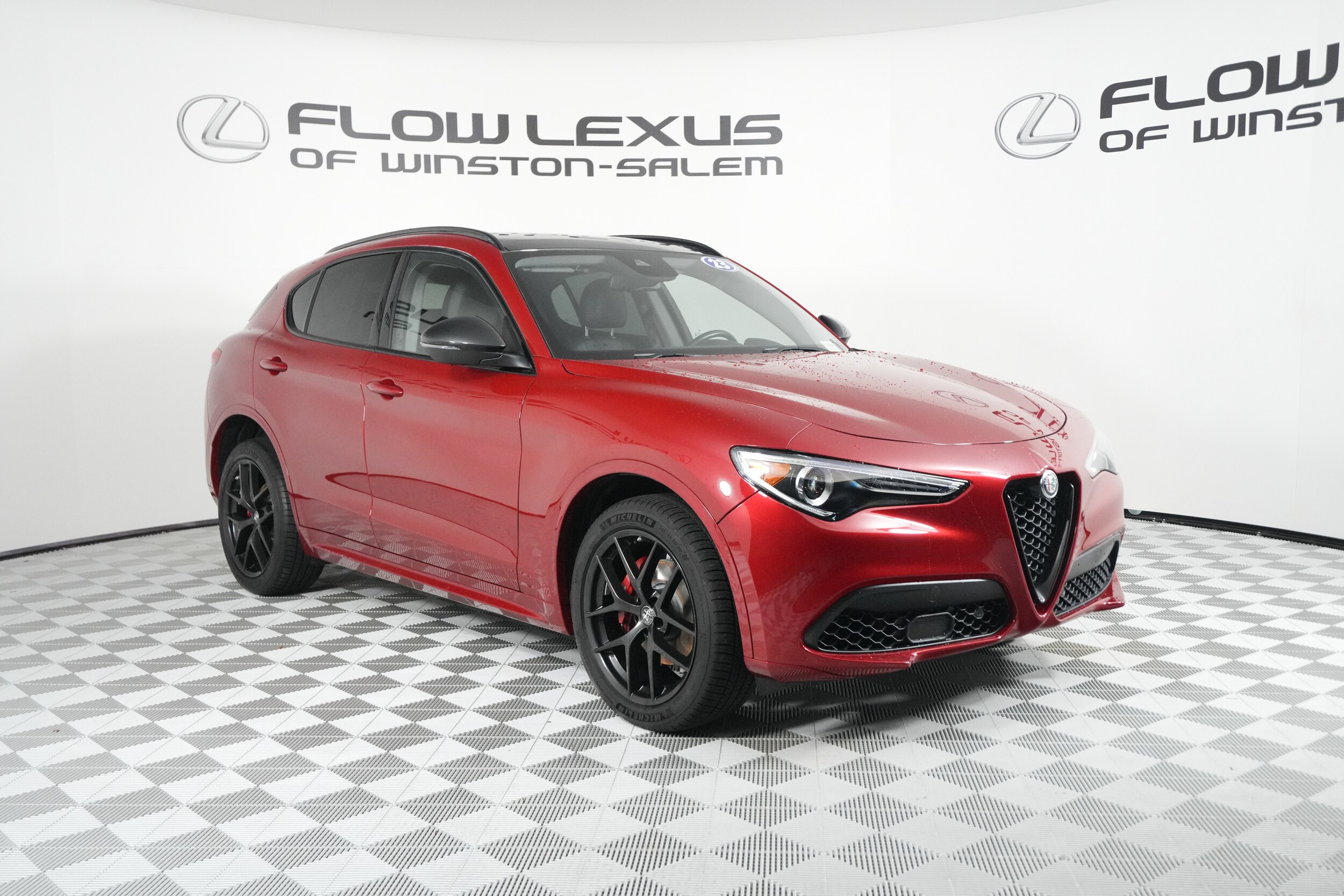 2021 Alfa Romeo Stelvio Ti photo 3