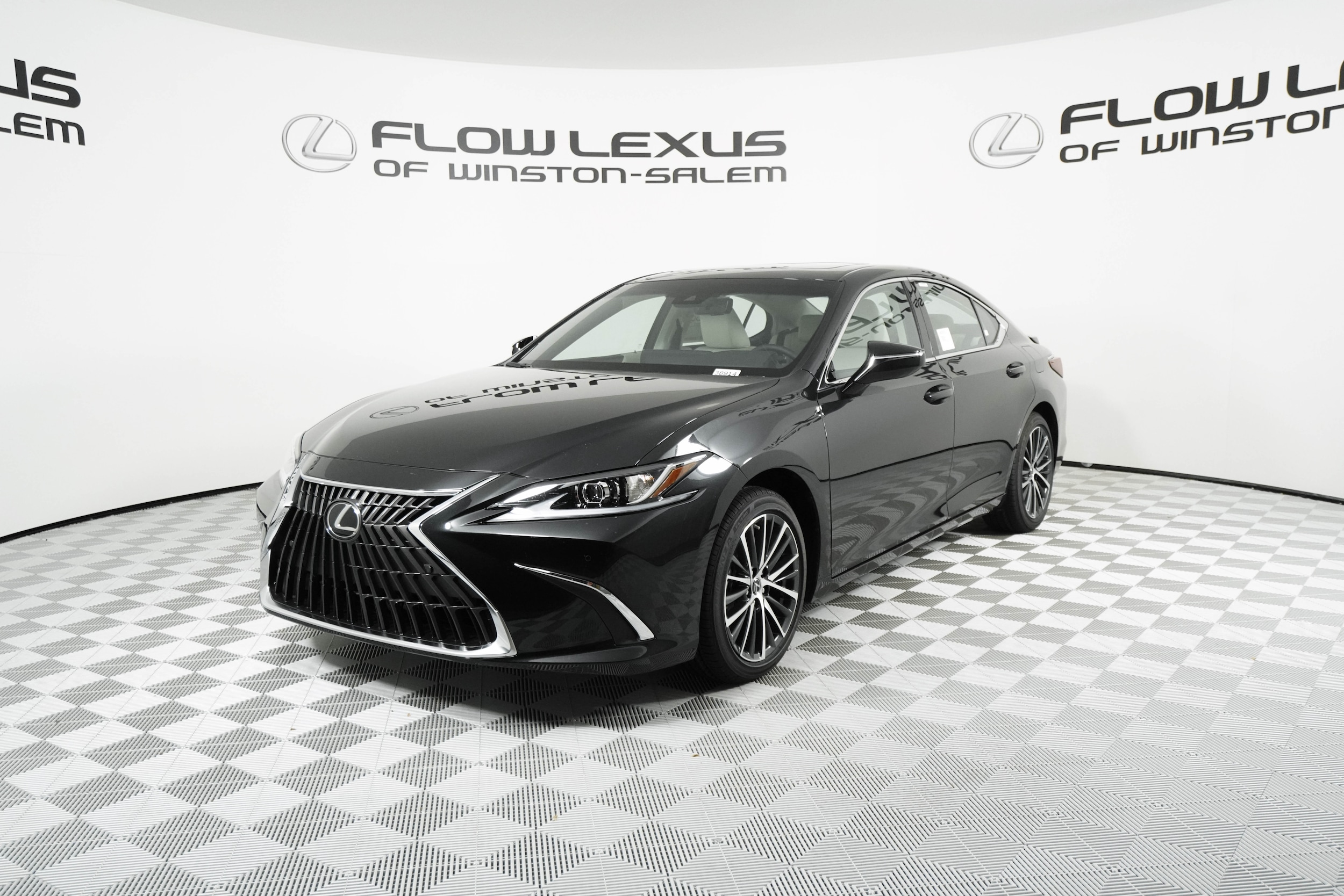 2025 Lexus ES Hybrid