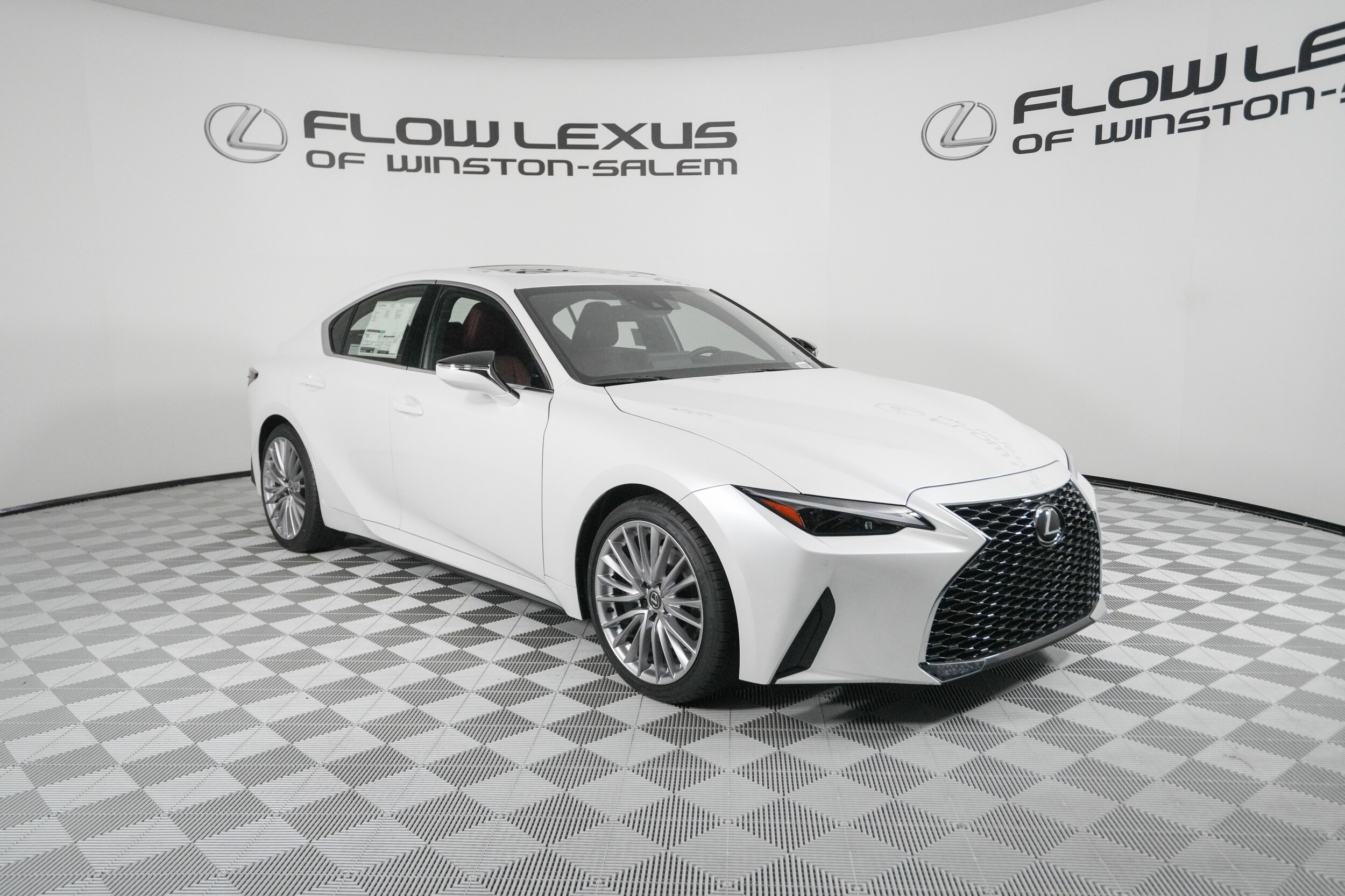 2025 Lexus IS 300 photo 3