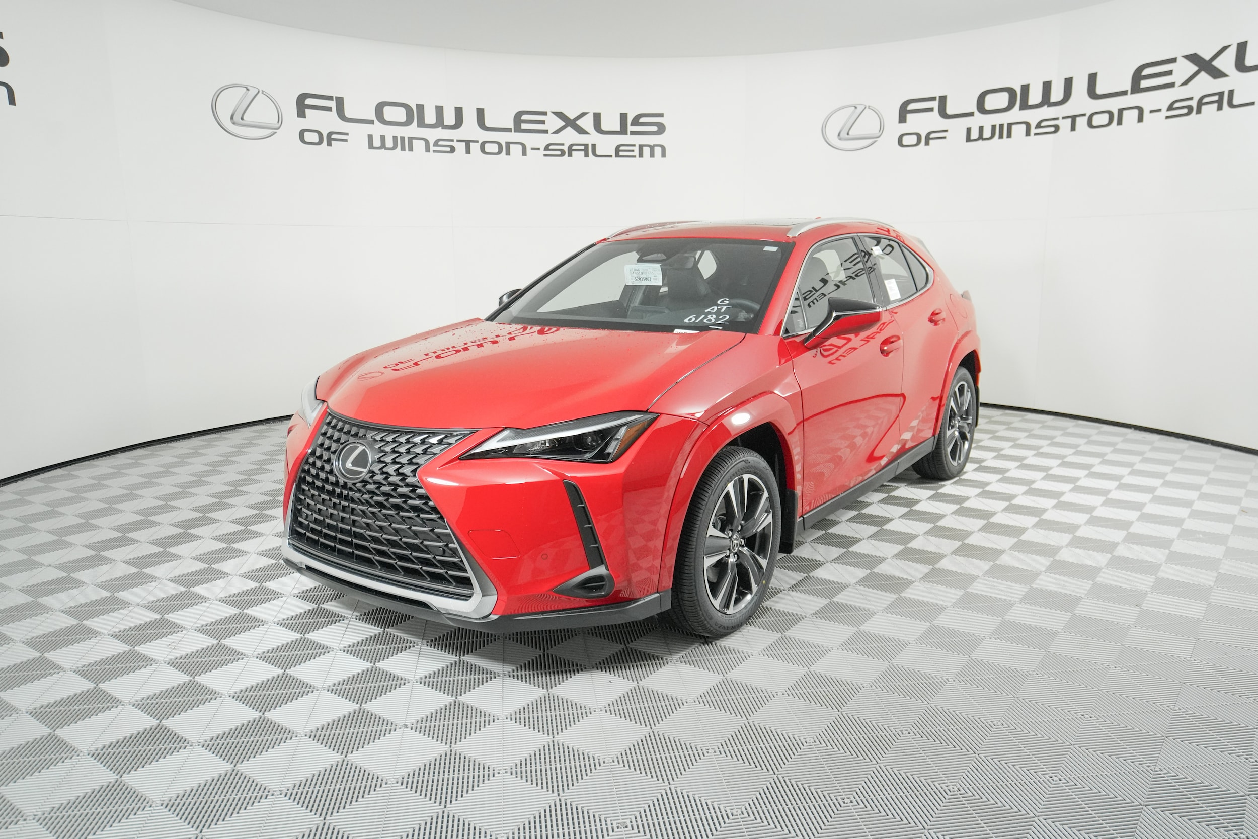 2025 Lexus UX Hybrid 300h Premium's photo