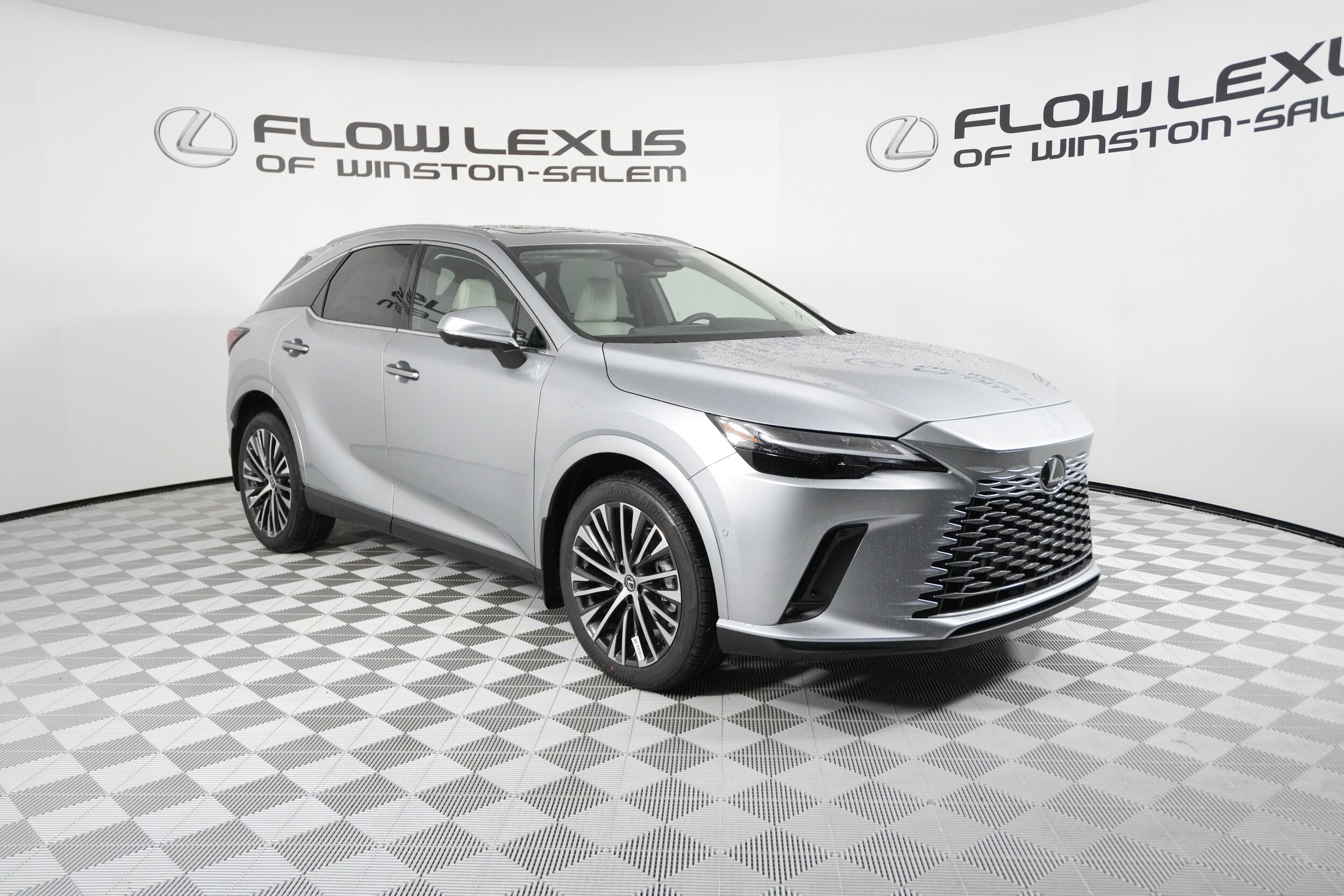 2025 Lexus RX 350 Premium photo 2