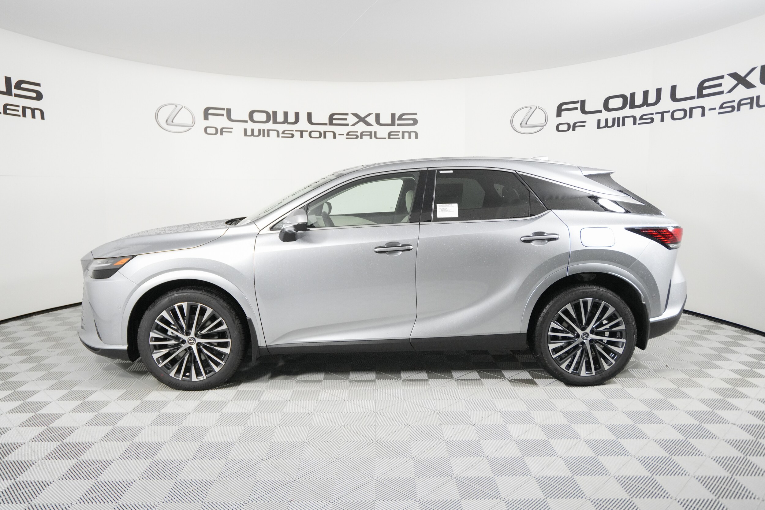 2025 Lexus RX 350 Premium photo 3