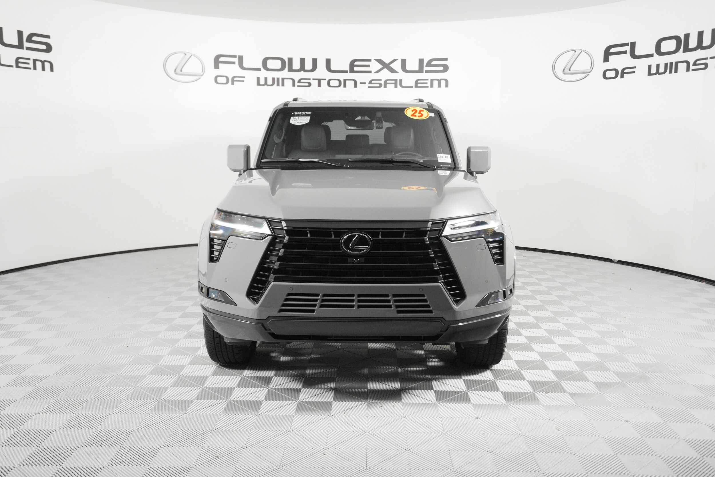 2024 Lexus GX 550 Luxury photo 2