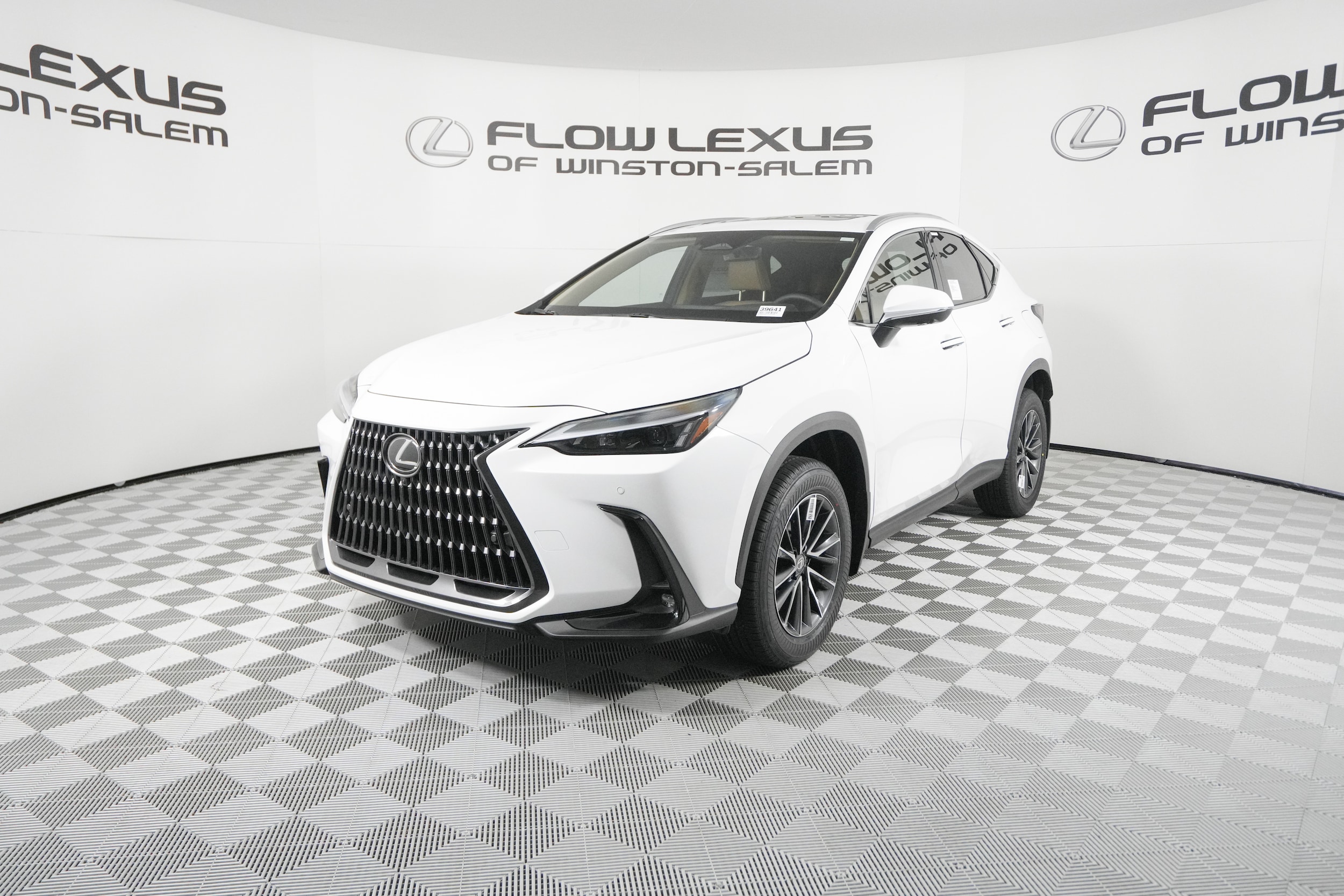 2026 Lexus NX 350's photo