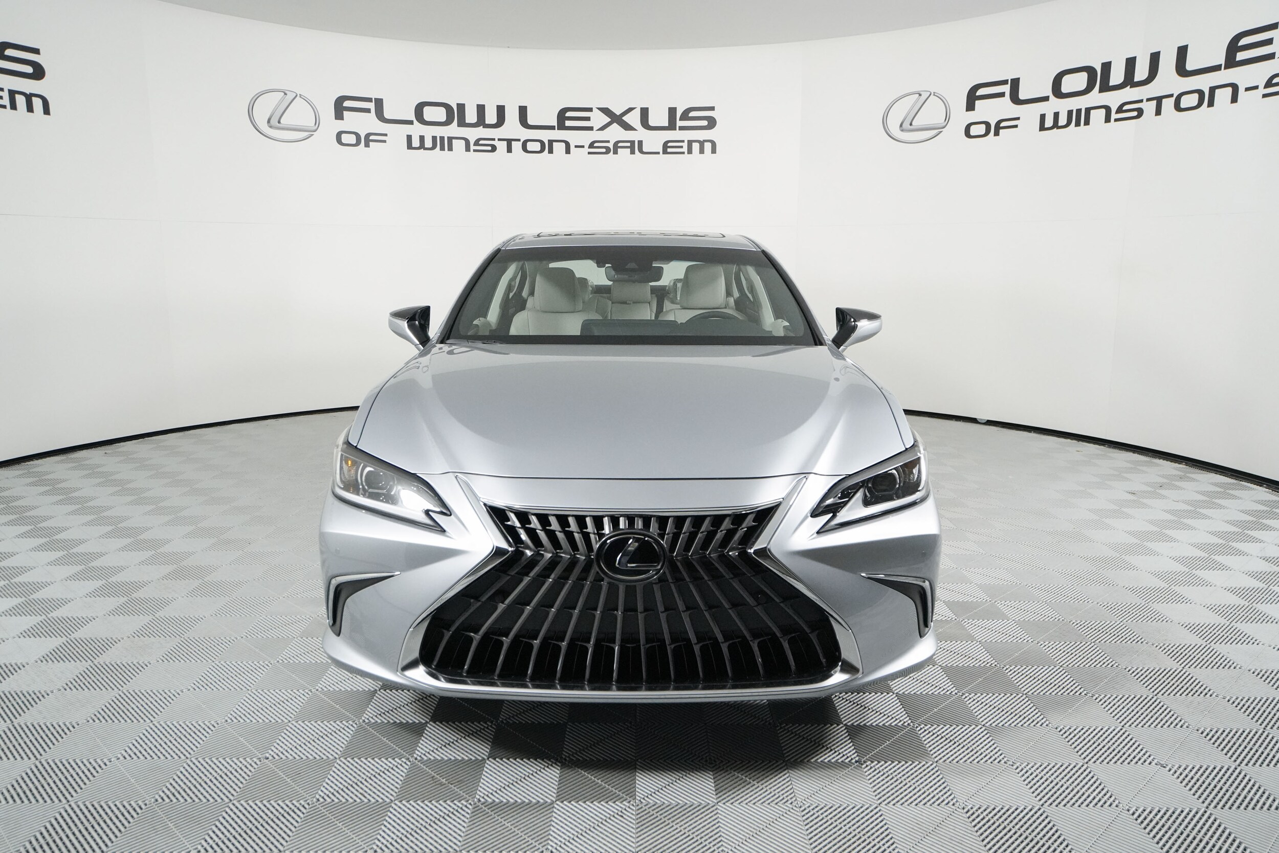2025 Lexus ES 350 Premium photo 2