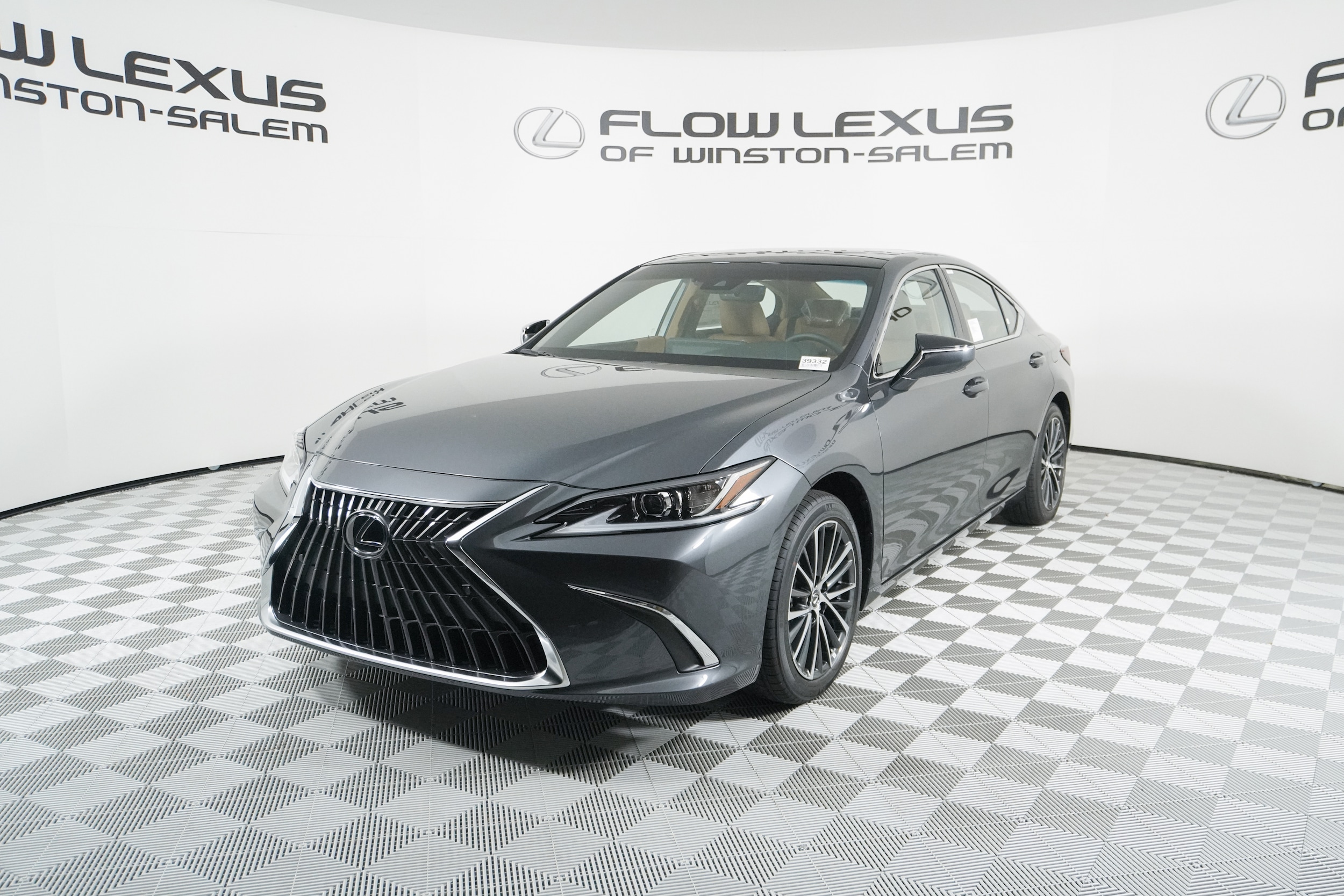2025 Lexus ES 350's photo