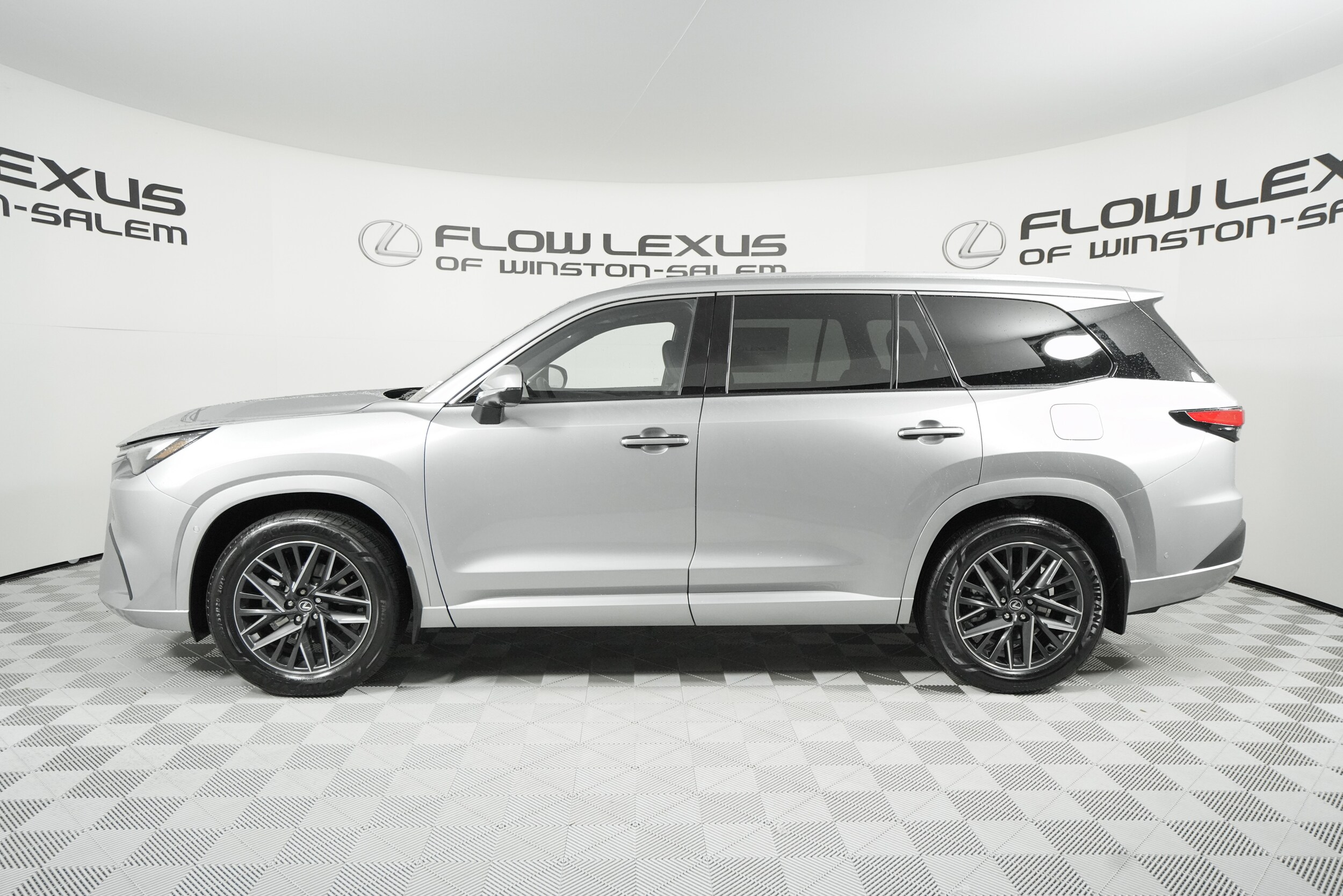 2025 Lexus TX 350 Premium photo 3