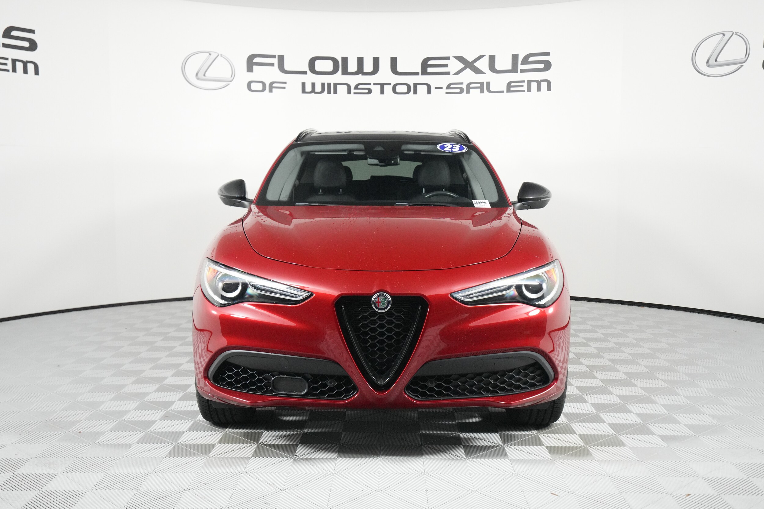 2021 Alfa Romeo Stelvio Ti photo 2