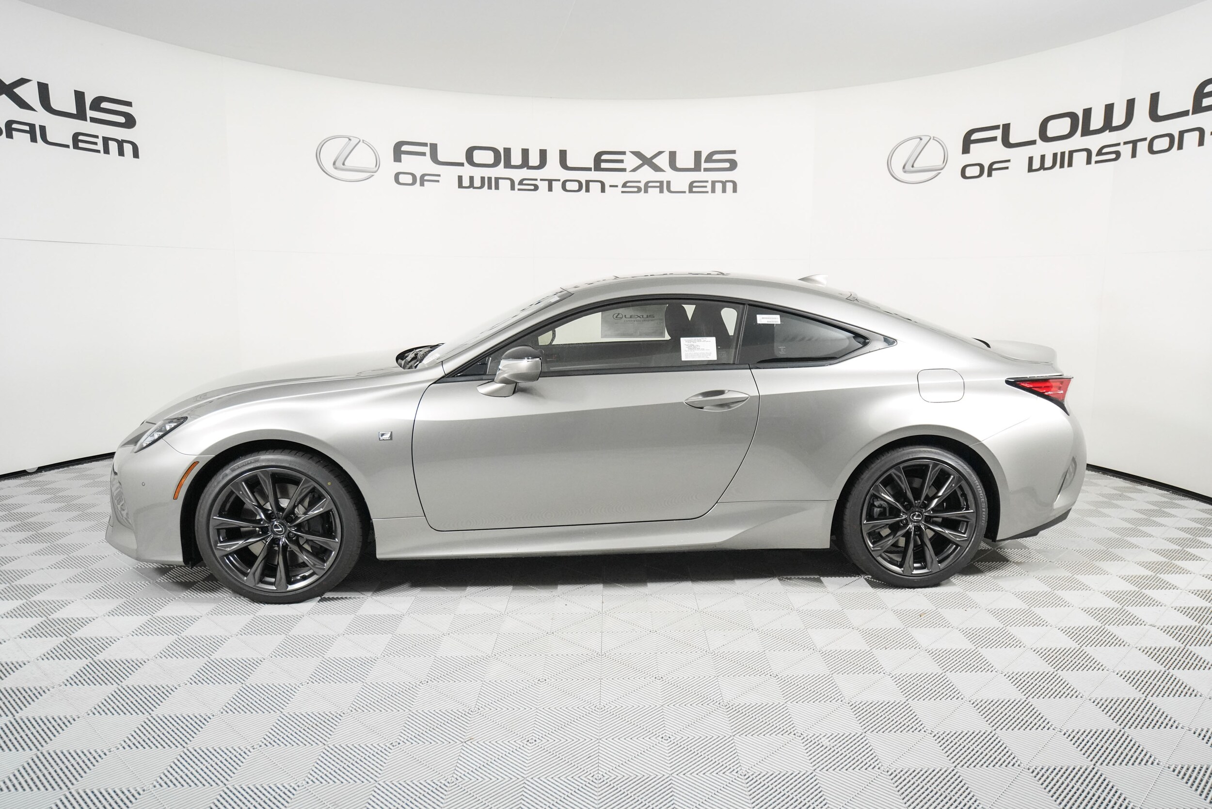 2025 Lexus RC 350 F SPORT photo 3