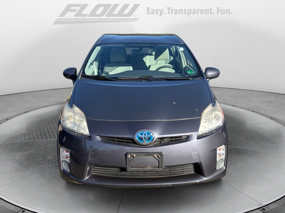2010 Toyota Prius Two photo 2
