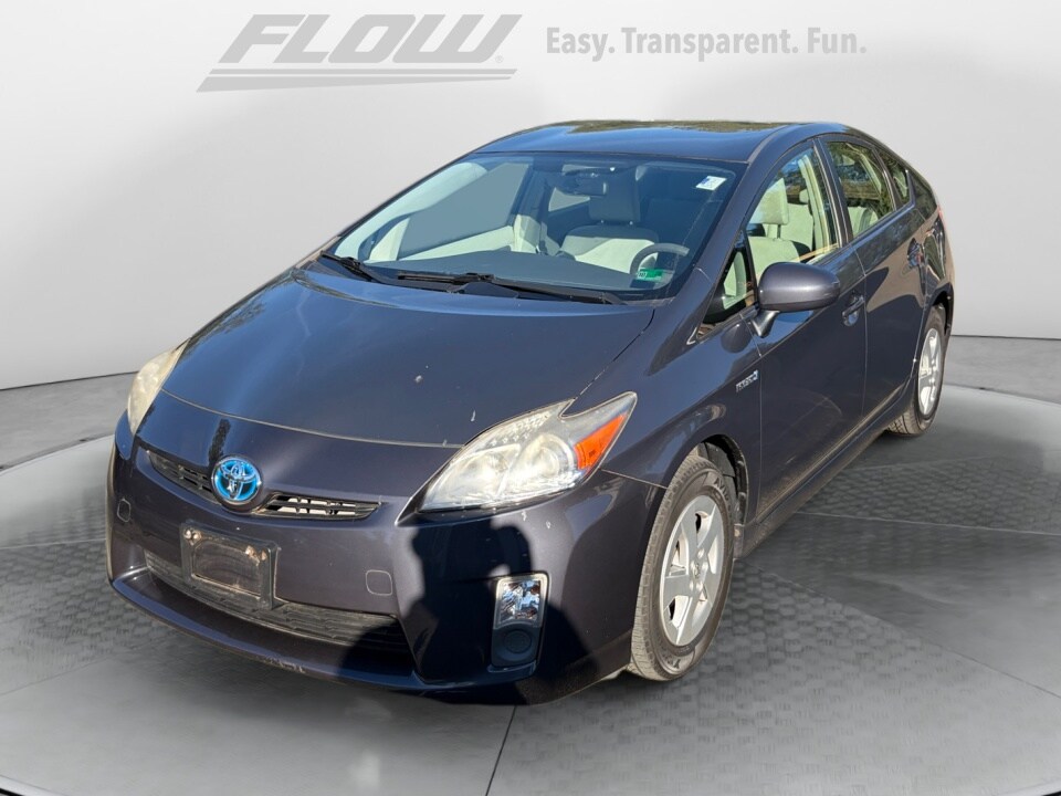 2010 Toyota Prius Two photo 3