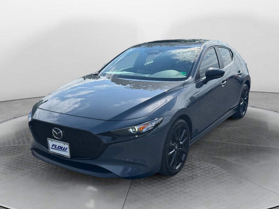 2024 Mazda Mazda3 Hatchback 2.5 s Carbon photo 3
