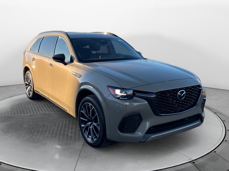 2026 Mazda CX-70 Premium Package's photo