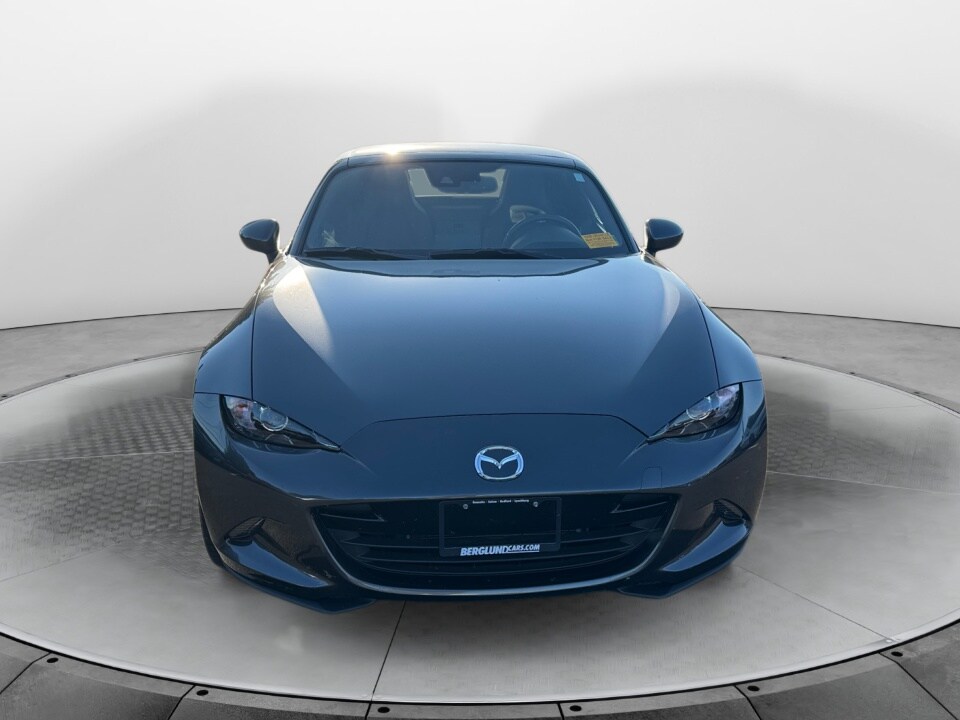 2019 Mazda MX-5 Miata Miata RF Grand Touring photo 2