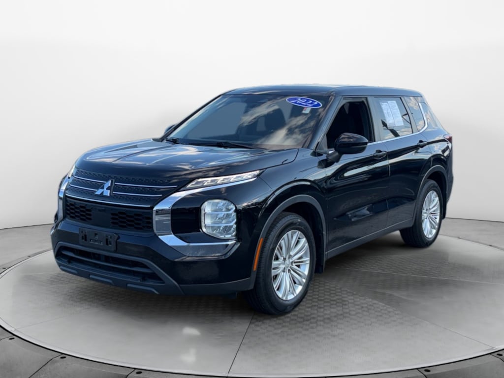 Used 2022 Mitsubishi Outlander ES SUV