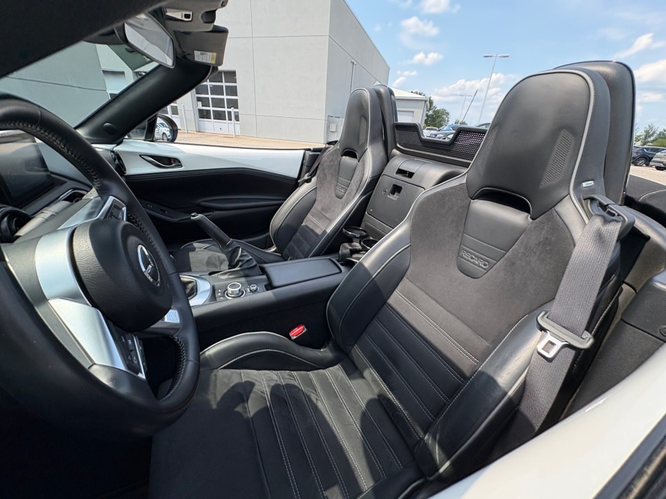 2023 Mazda MX-5 Miata Club - Photo 30