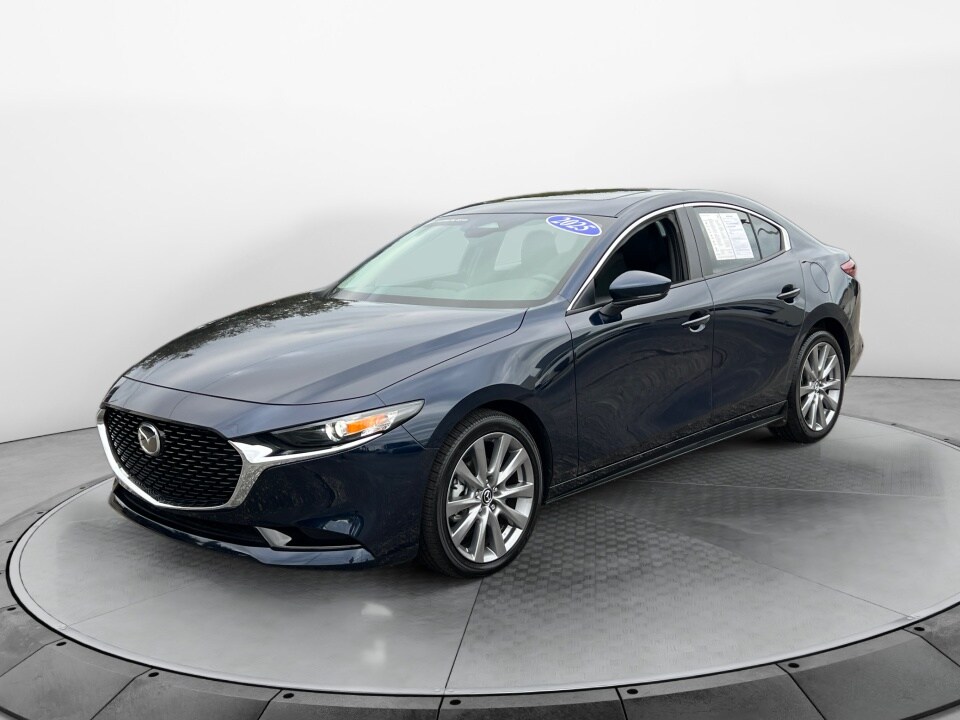 2025 Mazda Mazda3 Sedan 2.5 s Preferred photo 3