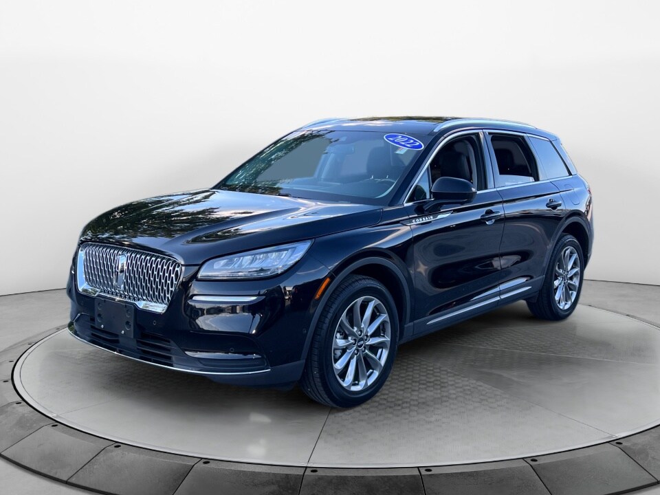 2022 Lincoln Corsair Standard photo 3