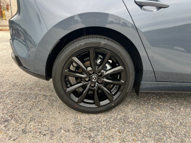 2026 Mazda Mazda3 Carbon Edition - Photo 23