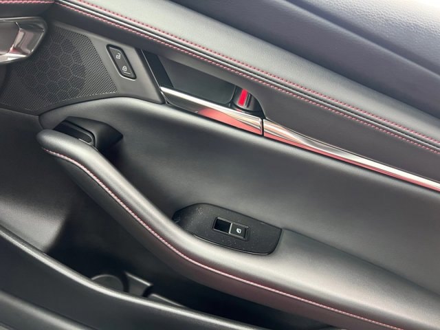 2026 Mazda Mazda3 Carbon Edition - Photo 32