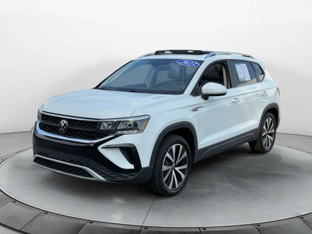 Used 2023 Volkswagen Taos SE SUV