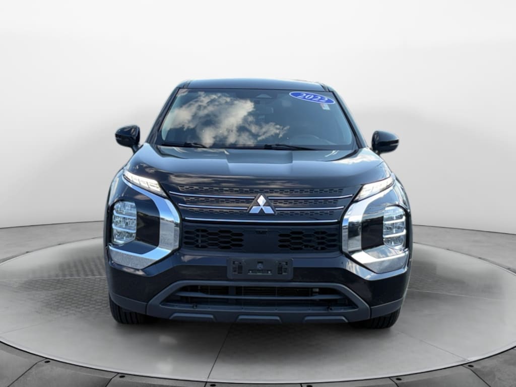 Used 2022 Mitsubishi Outlander ES SUV