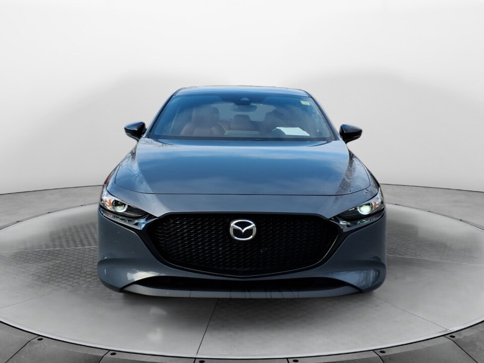 2023 Mazda Mazda3 Hatchback 2.5 s Carbon photo 2