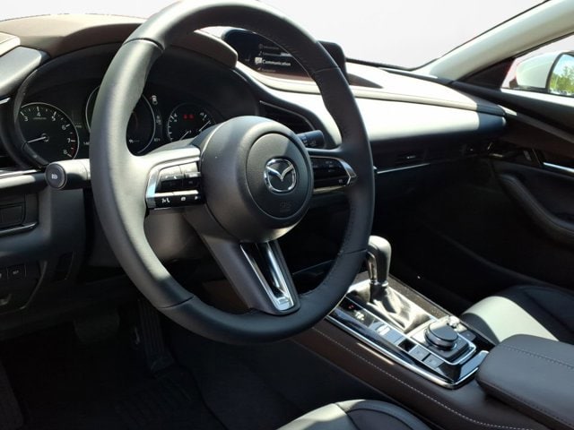 2025 Mazda CX-30 Premium - Photo 9