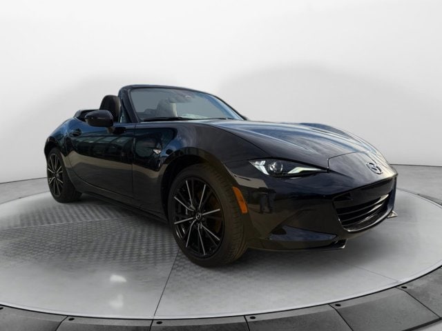2025 Mazda MX-5 Miata Grand Touring's photo